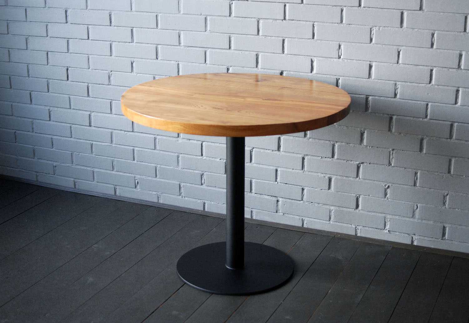 стол металлический круглый для кафе